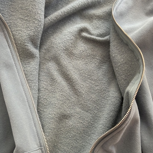 Amazon grey/blue zip up hoodie - Picture 4 of 4